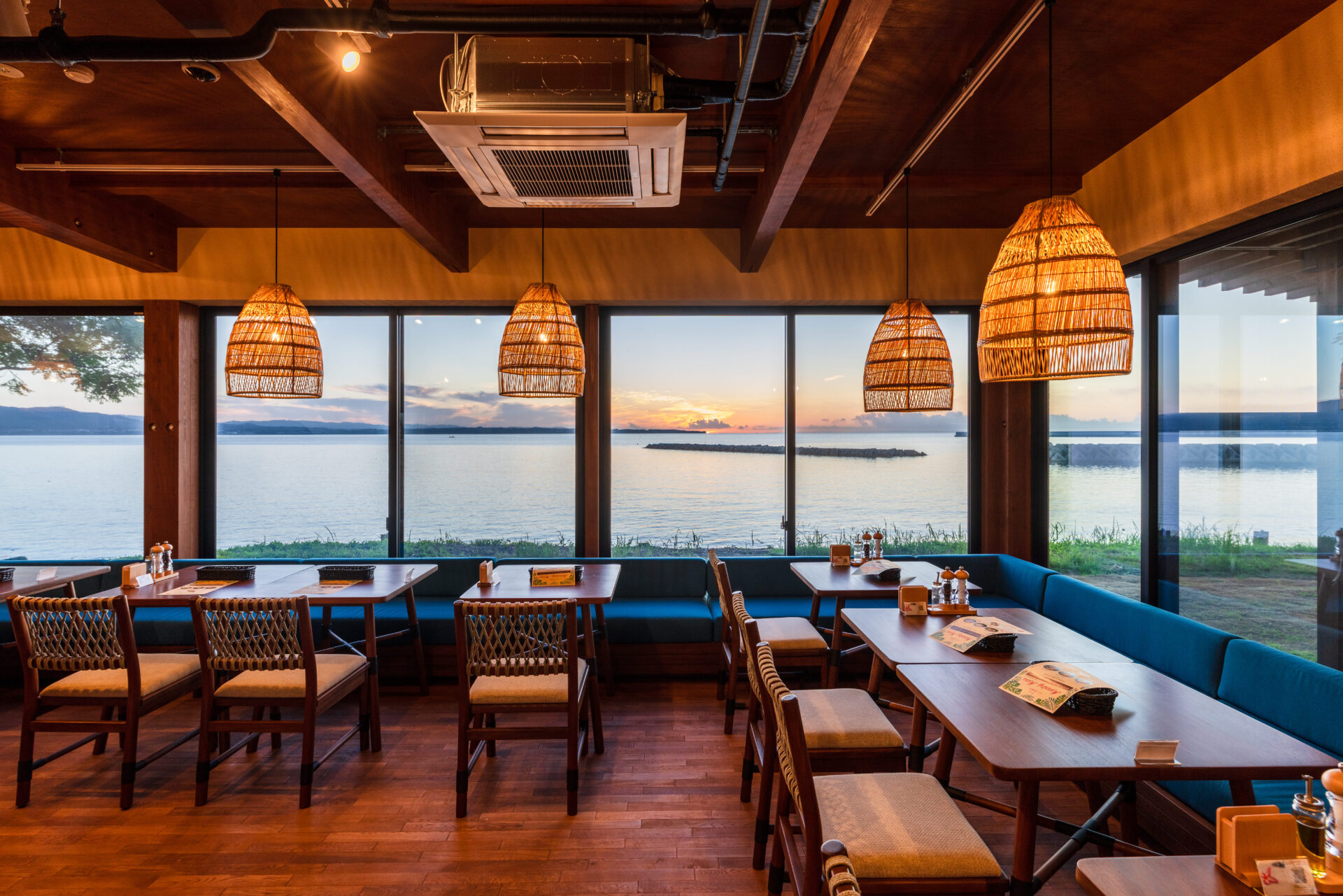 Grill Takka - 夕暮れ時