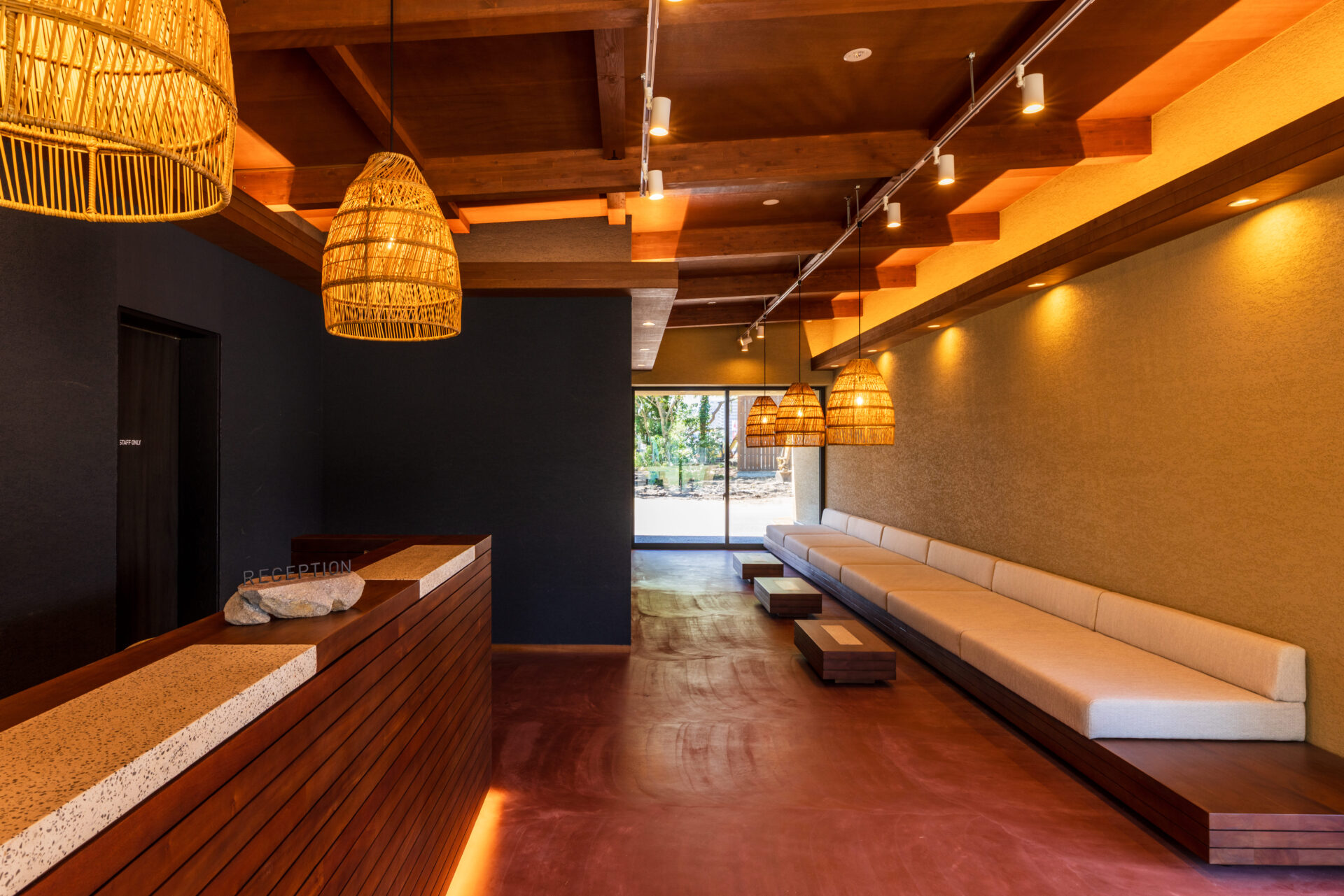 レセプション（ホテルフロント）